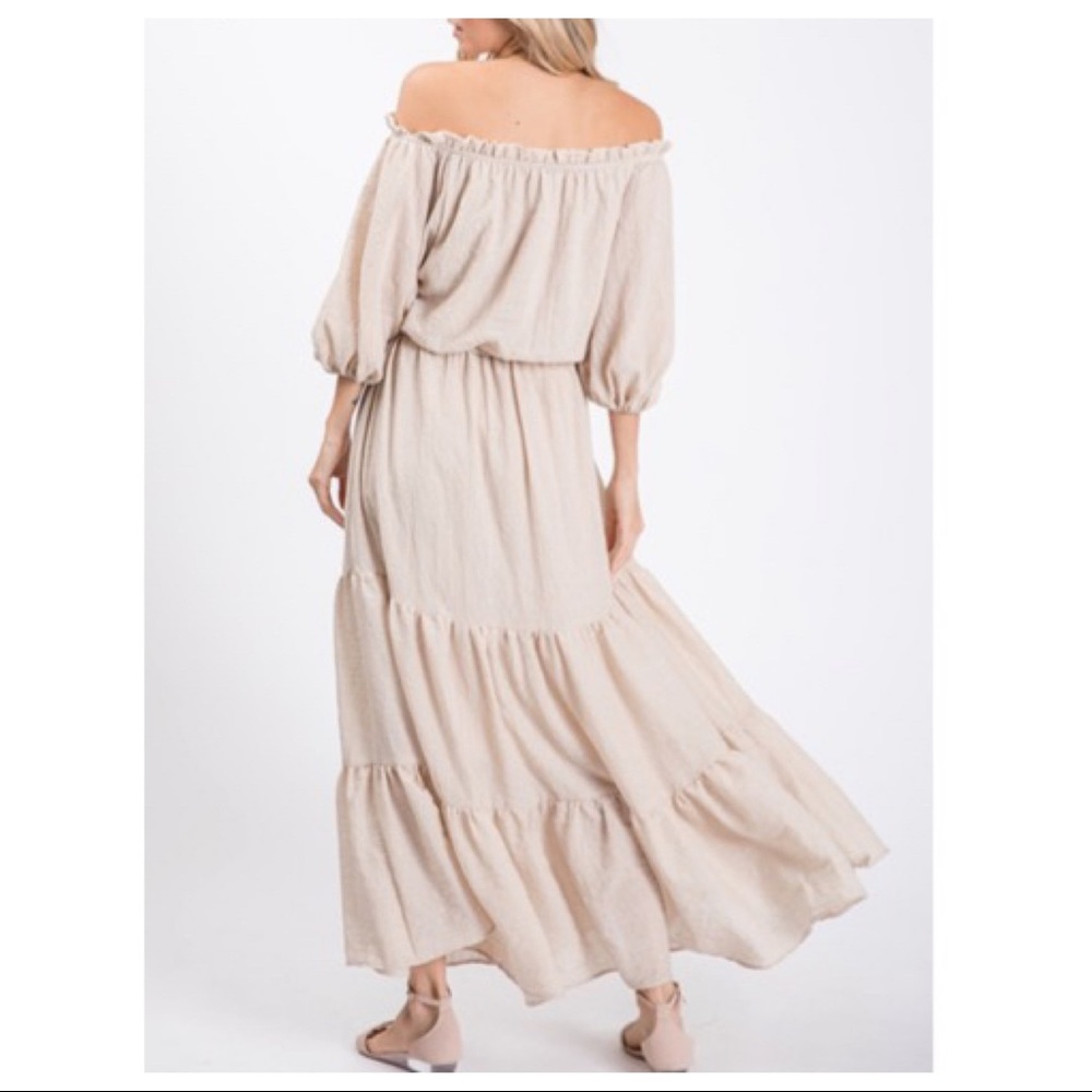 ✨LAST ONE✨woven elastic shoulder tiered dress - Picture 8 of 8